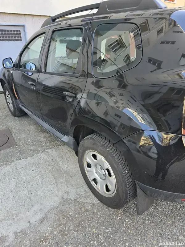 Utilizat 2011 Dacia Duster SUV | 4.900 EUR (Super Preț) - Imagine 1/4