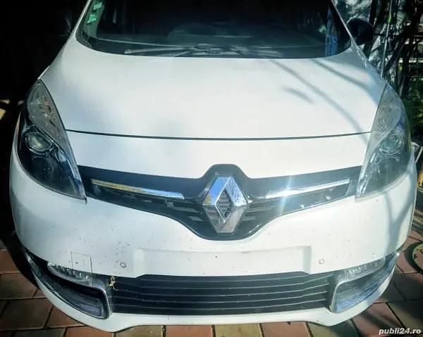 Second-hand Renault Mégane III 110 CP (80 kW) 2015 Alb Hatchback