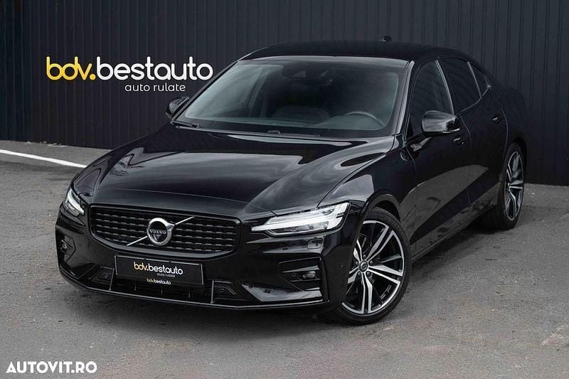 Culoarenegru Utilizat 2020 Volvo S60 R-Design Berlinǎ | 27.990 EUR (Preț OK) - Imagine 1/4