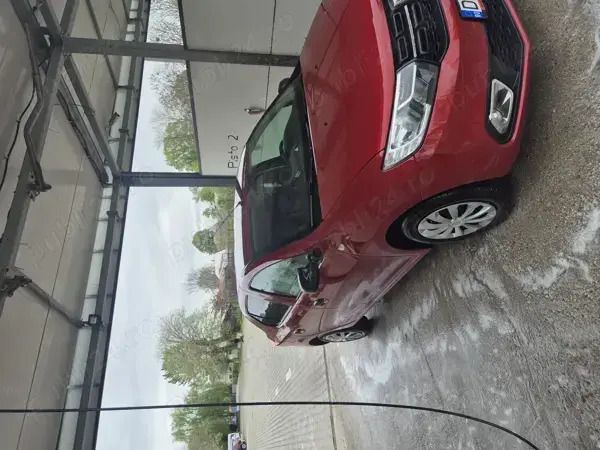 Utilizat 2019 Dacia Logan Berlinǎ | 7.000 EUR (Preț OK) - Imagine 1/4