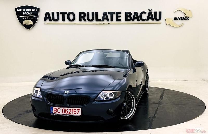 Culoarealbastru Utilizat 2003 BMW Z4 Cabrio | 7.990 EUR - Imagine 1/4