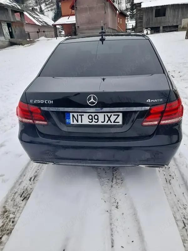 Second-hand Mercedes E250 204 CP (150 kW) 2014 Berlinǎ