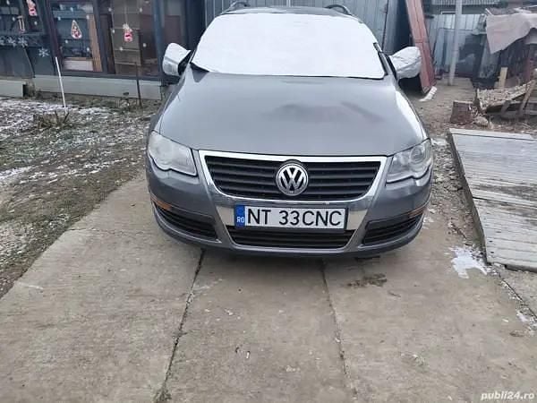 Utilizat 2007 VW Passat Berlinǎ | 2.300 EUR (Preț bun) - Imagine 1/4