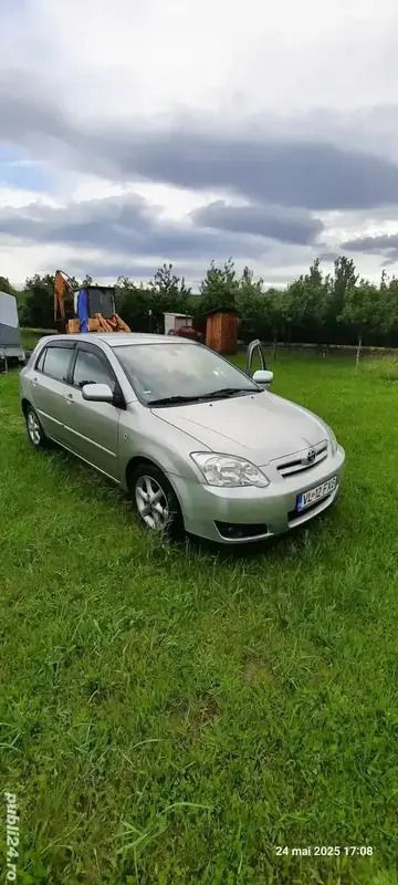 Utilizat 2006 Toyota Corolla Hatchback | 3.000 EUR - Imagine 1/4