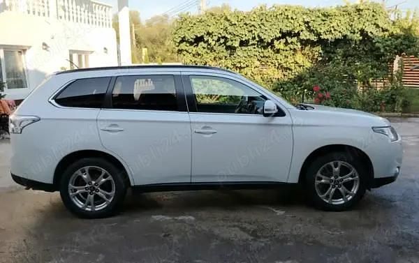 Second-hand Mitsubishi Outlander 150 CP (110 kW) 2013 SUV