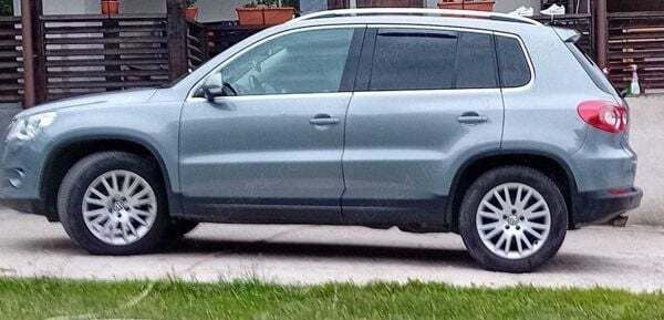 Utilizat 2010 VW Tiguan SUV | 9.500 EUR (Scump) - Imagine 1/4