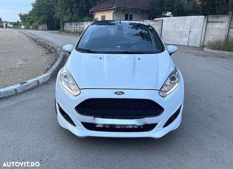 Culoarealb Utilizat 2016 Ford Fiesta ST-Line Hatchback | 7.399 EUR (Preț OK) - Imagine 1/4