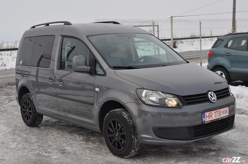 Second-hand VW Caddy 102 CP (75 kW) 2013 Gri Monovolum