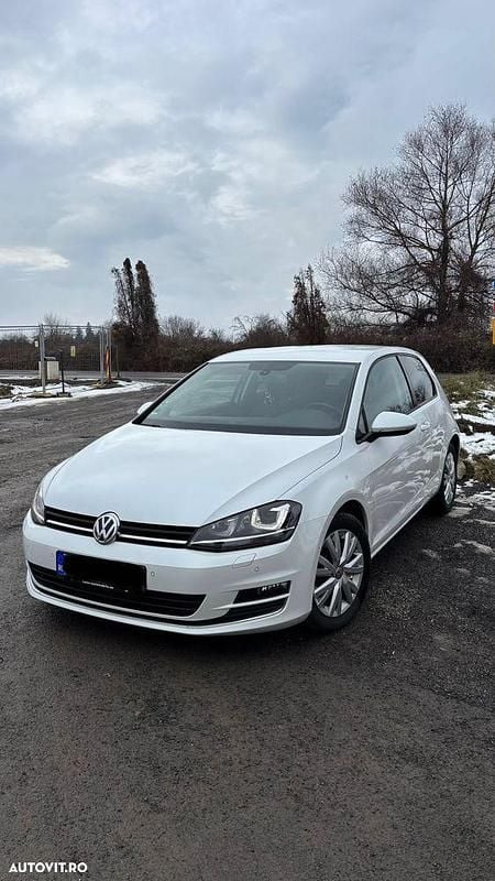 Culoarealb Utilizat 2013 VW Golf Highline Coupe | 10.850 EUR (Scump) - Imagine 1/4