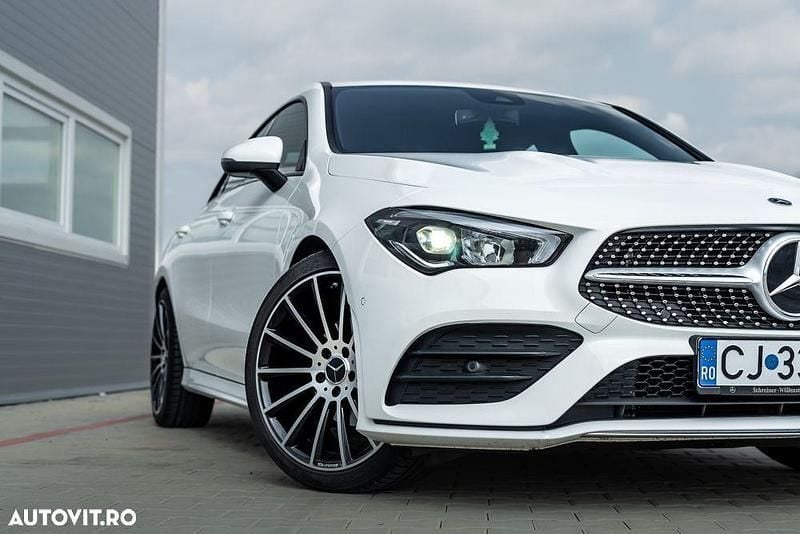 Alb Utilizat 2022 Mercedes CLA180 AMG line Berlinǎ | 29.400 EUR (Preț bun) - Imagine 1/4
