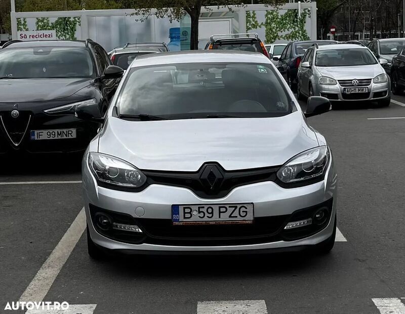 Argint Utilizat 2014 Renault Mégane GrandTour Break | 6.100 EUR (Preț OK) - Imagine 1/4
