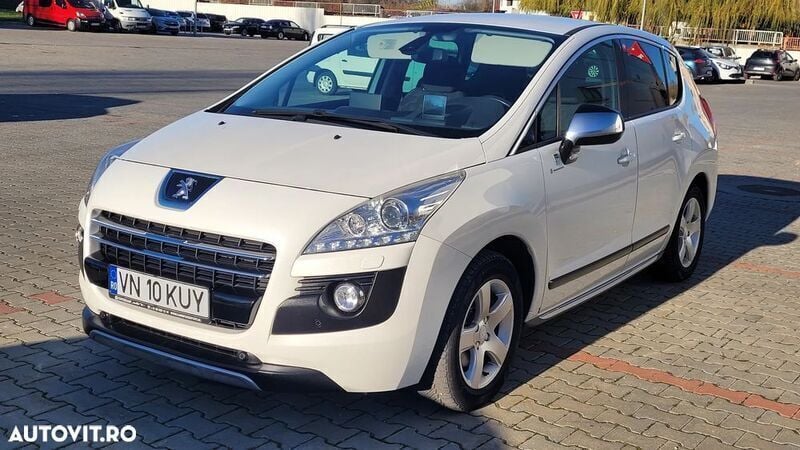 Alb Utilizat 2013 Peugeot 3008 SUV | 7.850 EUR (Preț OK) - Imagine 1/4