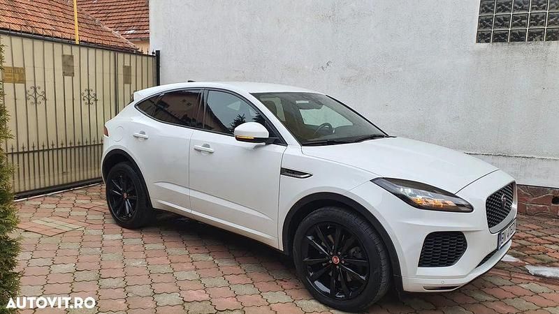 Second-hand Jaguar E-Pace R-Dynamic 249 CP (183 kW) 2020 Culoarealb SUV