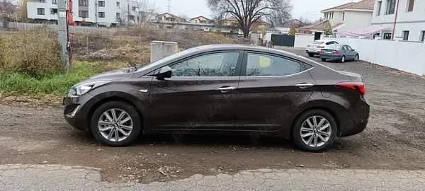 Utilizat 2014 Hyundai Elantra Berlinǎ | 9.500 EUR (Preț bun) - Imagine 1/4