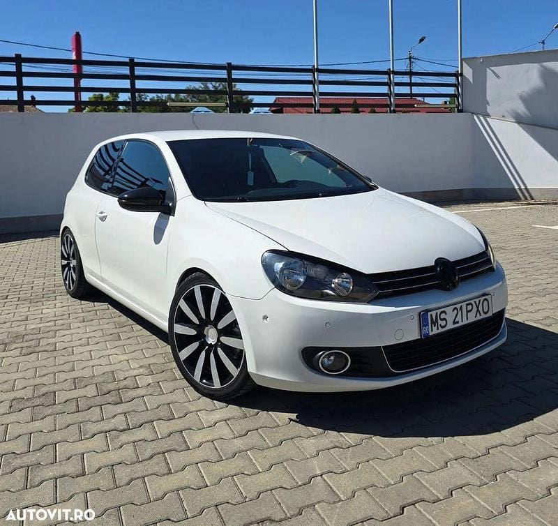 Culoarealb Utilizat 2009 VW Golf VI Highline Coupe | 5.500 EUR (Preț OK) - Imagine 1/4