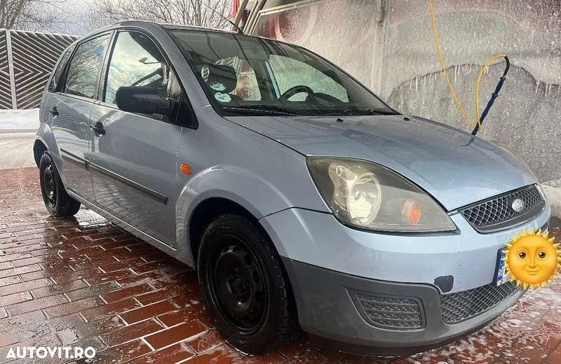 Second-hand Ford Fiesta Ambiente 75 CP (55 kW) 2007 Culoarealbastru Hatchback