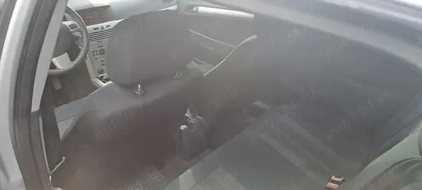 Utilizat 2008 Opel Astra Break | 1.950 EUR (Preț OK) - Imagine 1/4