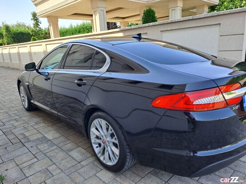 Second-hand Jaguar XF 200 CP (147 kW) 2015 Negru Berlinǎ