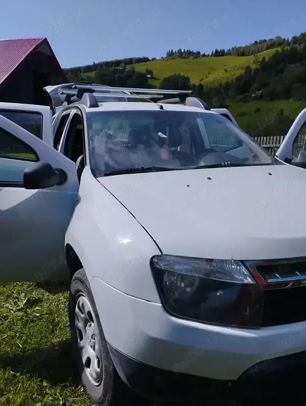 Utilizat 2013 Dacia Duster SUV | 5.300 EUR (Preț bun) - Imagine 1/3