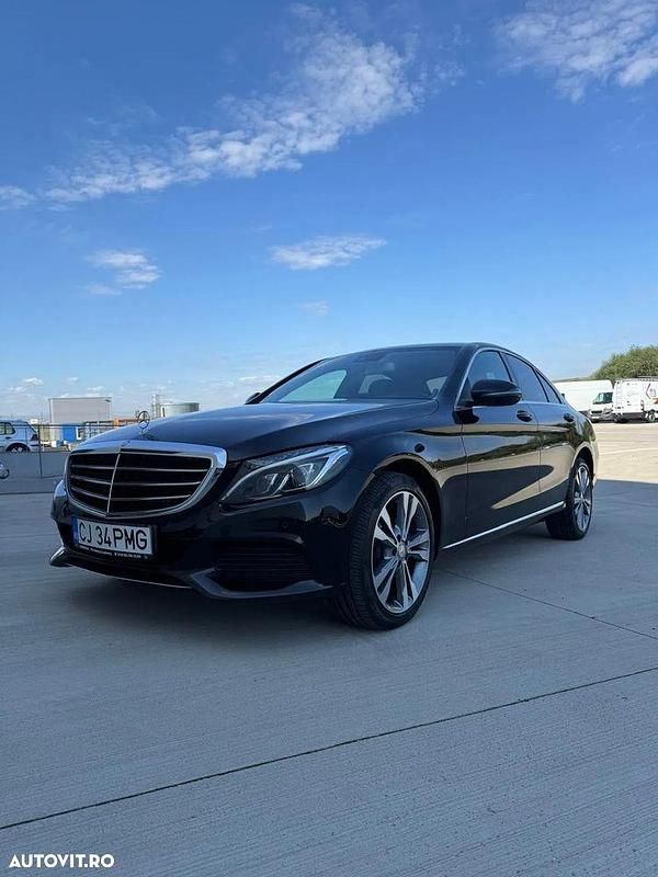 Culoarenegru Utilizat 2016 Mercedes C220 Break | 22.200 EUR - Imagine 1/4