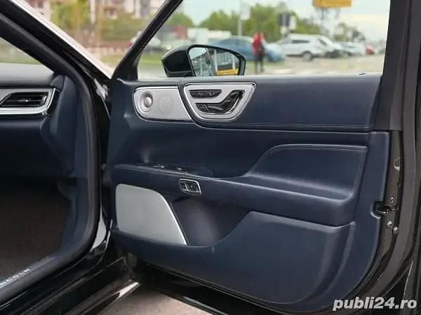 Second-hand Lincoln Continental 400 CP (294 kW) 2019 Berlinǎ