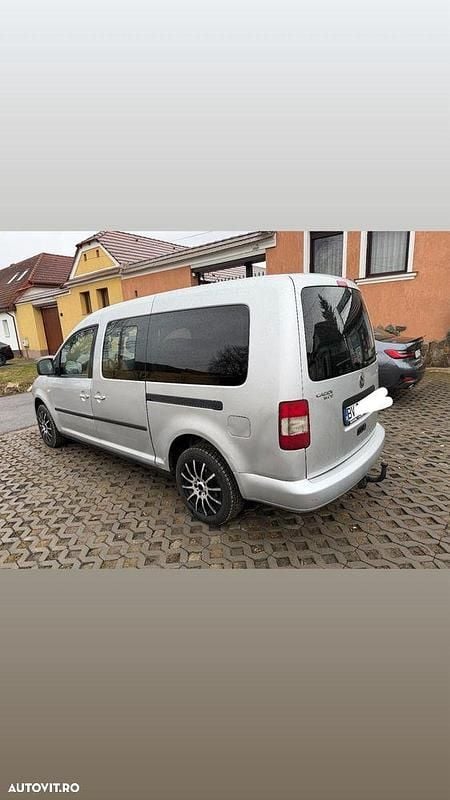 Second-hand VW Caddy 140 CP (102 kW) 2008 Culoareargint Monovolum
