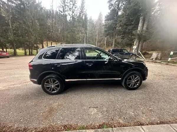 Second-hand VW Touareg 262 CP (192 kW) 2017 Negru SUV