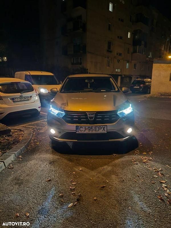 Culoareargint Utilizat 2021 Dacia Logan Comfort Berlinǎ | 12.400 EUR (Puțin scump) - Imagine 1/4