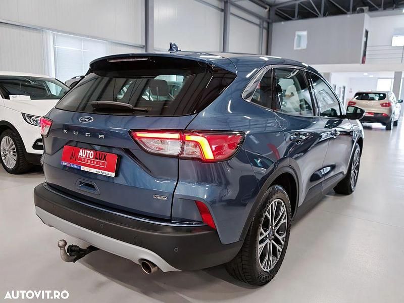 Second-hand Ford Kuga Cool & Connect 225 CP (165 kW) 2021 Culoarealbastru SUV