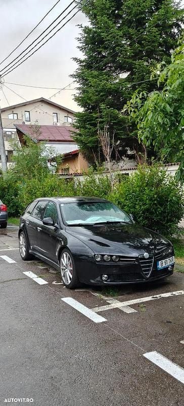 Culoarenegru Utilizat 2008 Alfa Romeo 159 Break | 4.000 EUR - Imagine 1/4