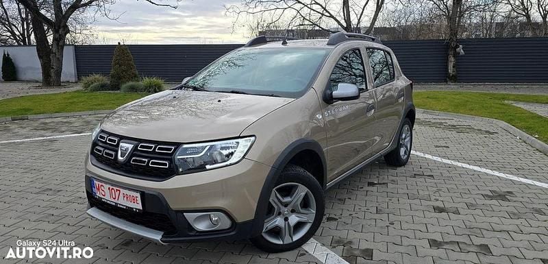 Culoarebej Utilizat 2020 Dacia Sandero Celebration | 6.999 EUR (Preț bun) - Imagine 1/4