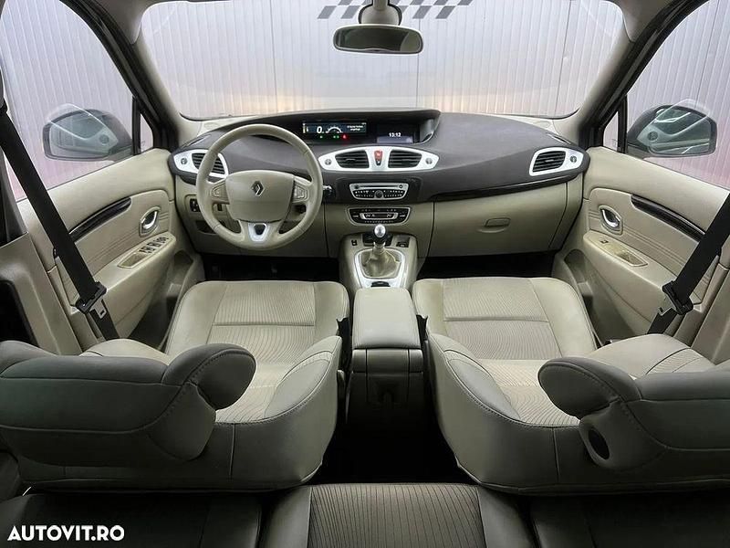 Culoaregri Utilizat 2011 Renault Scénic III Monovolum | 3.499 EUR (Preț OK) - Imagine 1/4