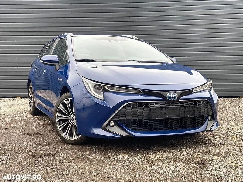Second-hand Toyota Corolla 122 CP (89 kW) 2019 Culoarealbastru Break