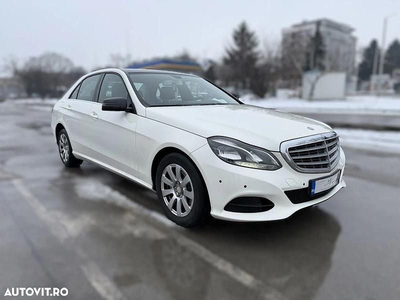Second-hand Mercedes E200 Edition 136 CP (100 kW) 2014 Culoarealb Berlinǎ