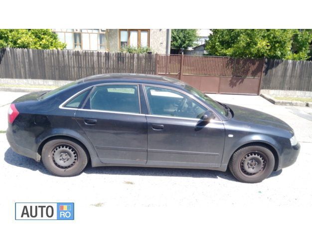 Second-hand Audi A4 130 CP (95 kW) 2002 Berlinǎ