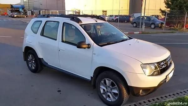 Alb Utilizat 2014 Dacia Duster SUV | 7.700 EUR (Super Preț) - Imagine 1/4
