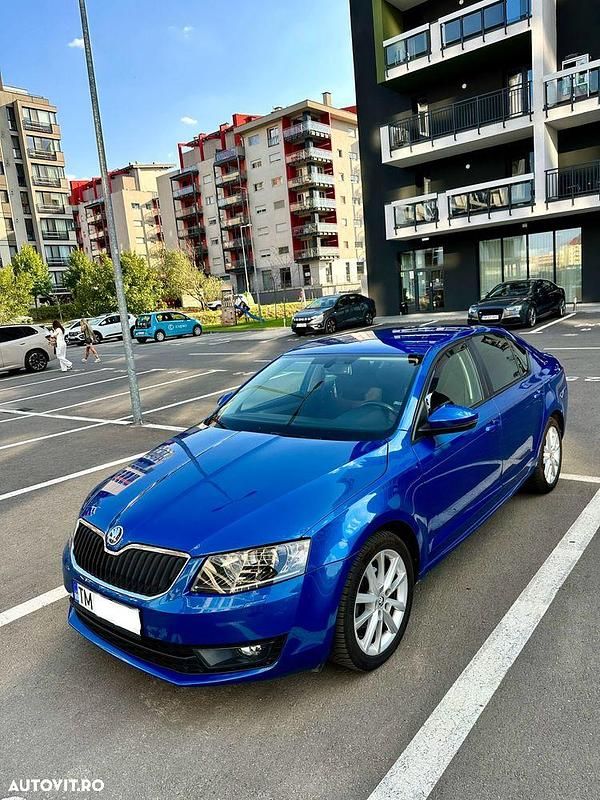 Culoarealbastru Utilizat 2016 Skoda Octavia GreenLine Hatchback | 9.200 EUR (Preț OK) - Imagine 1/4