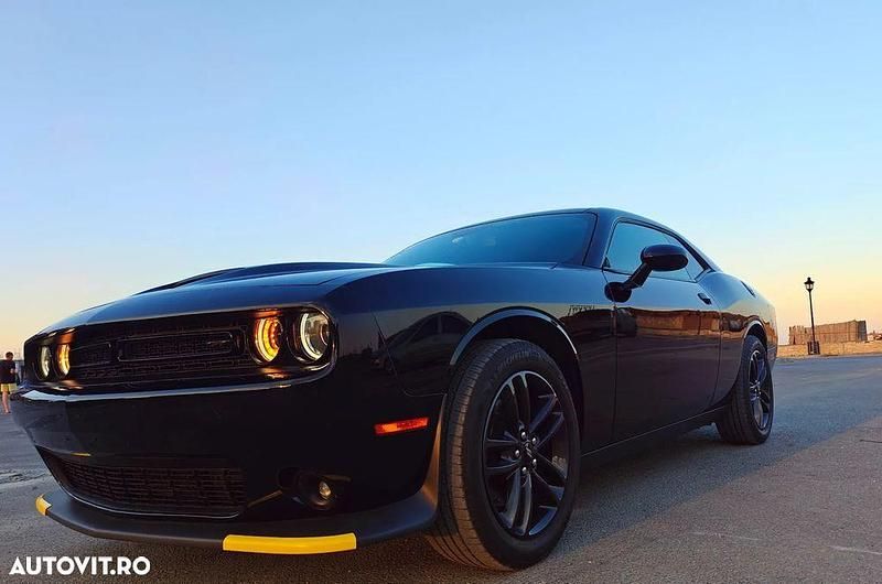 Culoarenegru Utilizat 2019 Dodge Challenger SXT Coupe | 30.900 EUR - Imagine 1/4