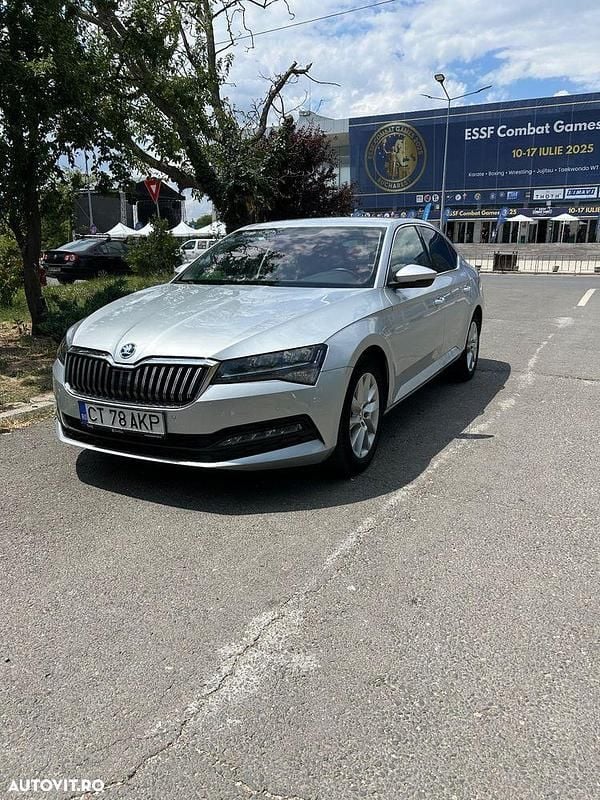 Culoareargint Utilizat 2022 Skoda Superb Ambition Berlinǎ | 19.700 EUR (Super Preț) - Imagine 1/4