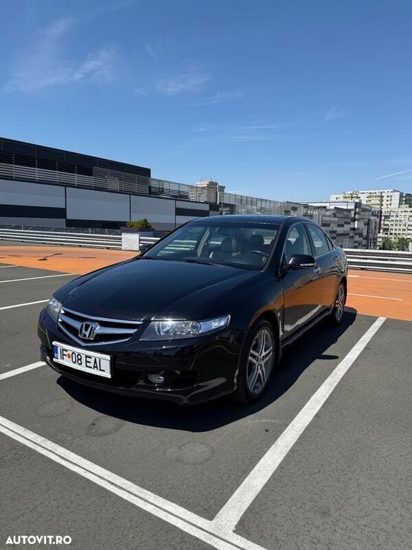 Negru Utilizat 2007 Honda Accord Berlinǎ | 5.250 EUR - Imagine 1/4