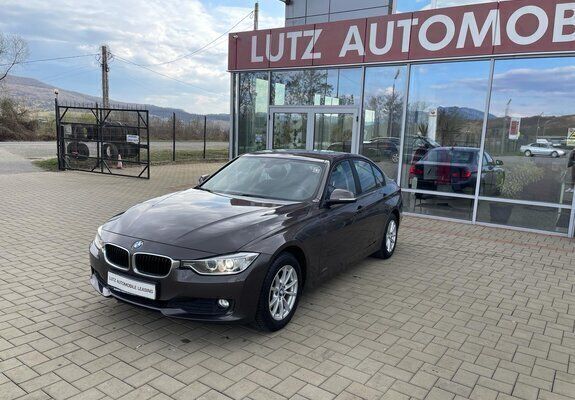 Gri metalizat Utilizat 2012 BMW 320 Comfort Edition Berlinǎ | 11.099 EUR (Puțin scump) - Imagine 1/4