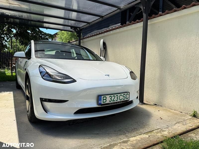 Second-hand Tesla Model 3 366 kW (498 CP) 2022 Culoarealb Berlinǎ