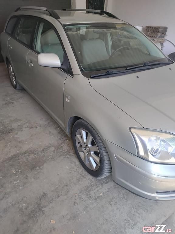 Second-hand Toyota Avensis 121 CP (88 kW) 2005 Hatchback