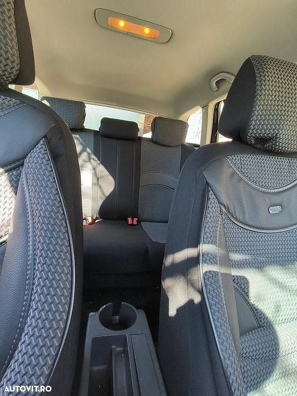 Second-hand VW Golf V Sportline 105 CP (77 kW) 2009 Culoarenegru Break