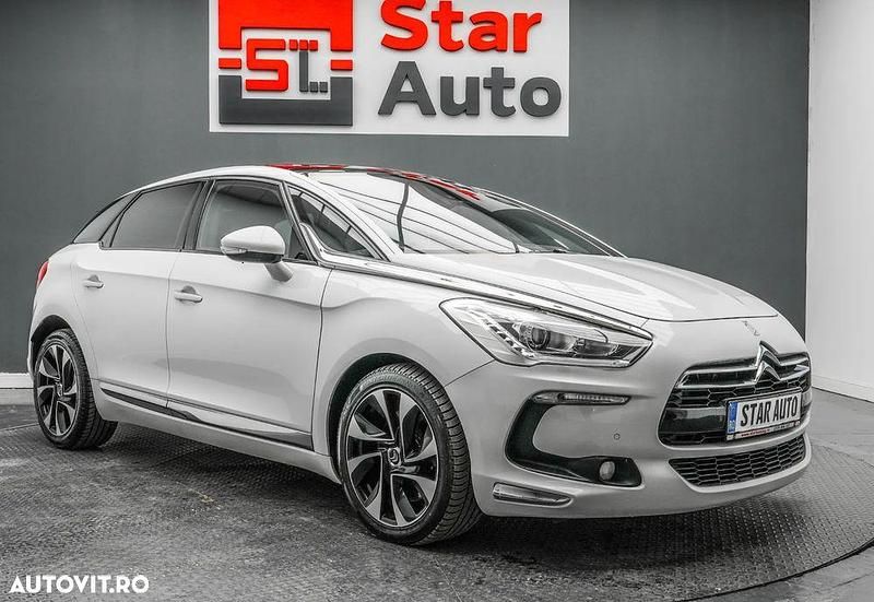 Second-hand Citroën DS5 Sport Chic 160 CP (117 kW) 2013 Culoarealb Hatchback