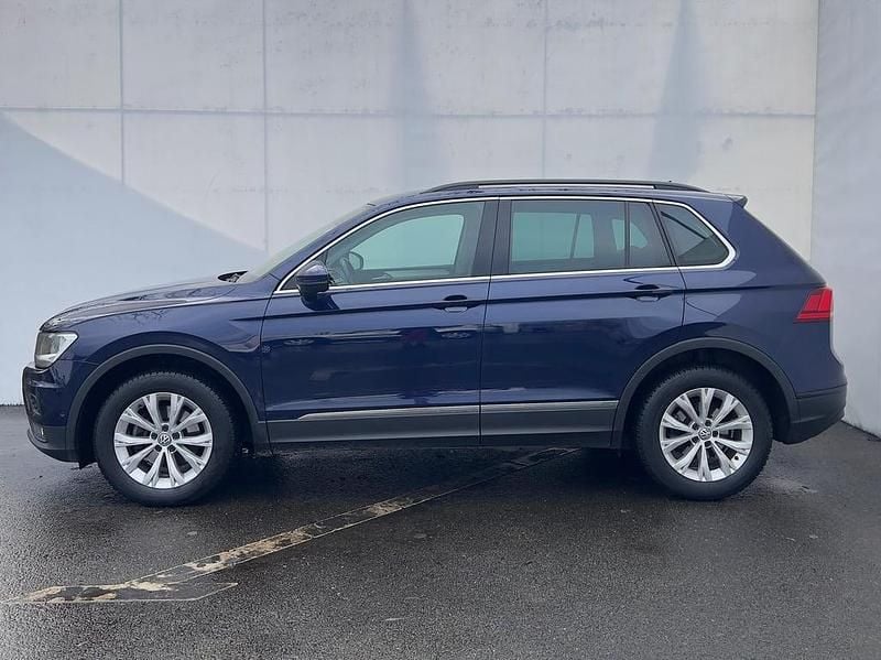 Second-hand VW Tiguan Comfortline 150 CP (110 kW) 2020 Albastru mediu  metalic SUV