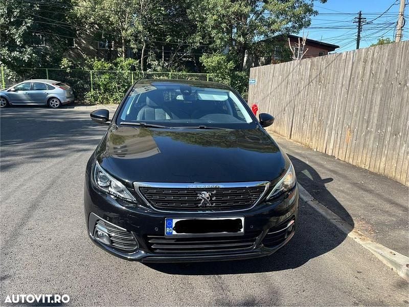 Culoarenegru Utilizat 2018 Peugeot 308 Active Hatchback | 8.400 EUR (Preț OK) - Imagine 1/4