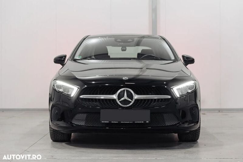 Negru Utilizat 2020 Mercedes A250 Berlinǎ | 26.989 EUR (Preț OK) - Imagine 1/4