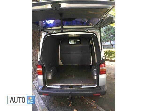 Second-hand VW T5 131 CP (96 kW) 2004 Gri Van