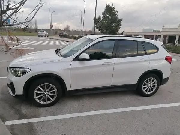 Utilizat 2020 BMW X1 SUV | 12.000 EUR (Super Preț) - Imagine 1/4